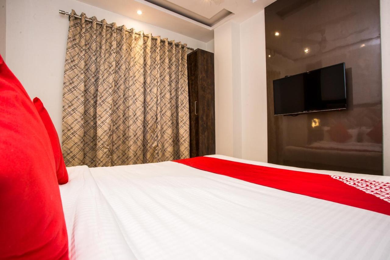 Oyo 37559 Hotel Al Haram Bombay Eksteriør billede
