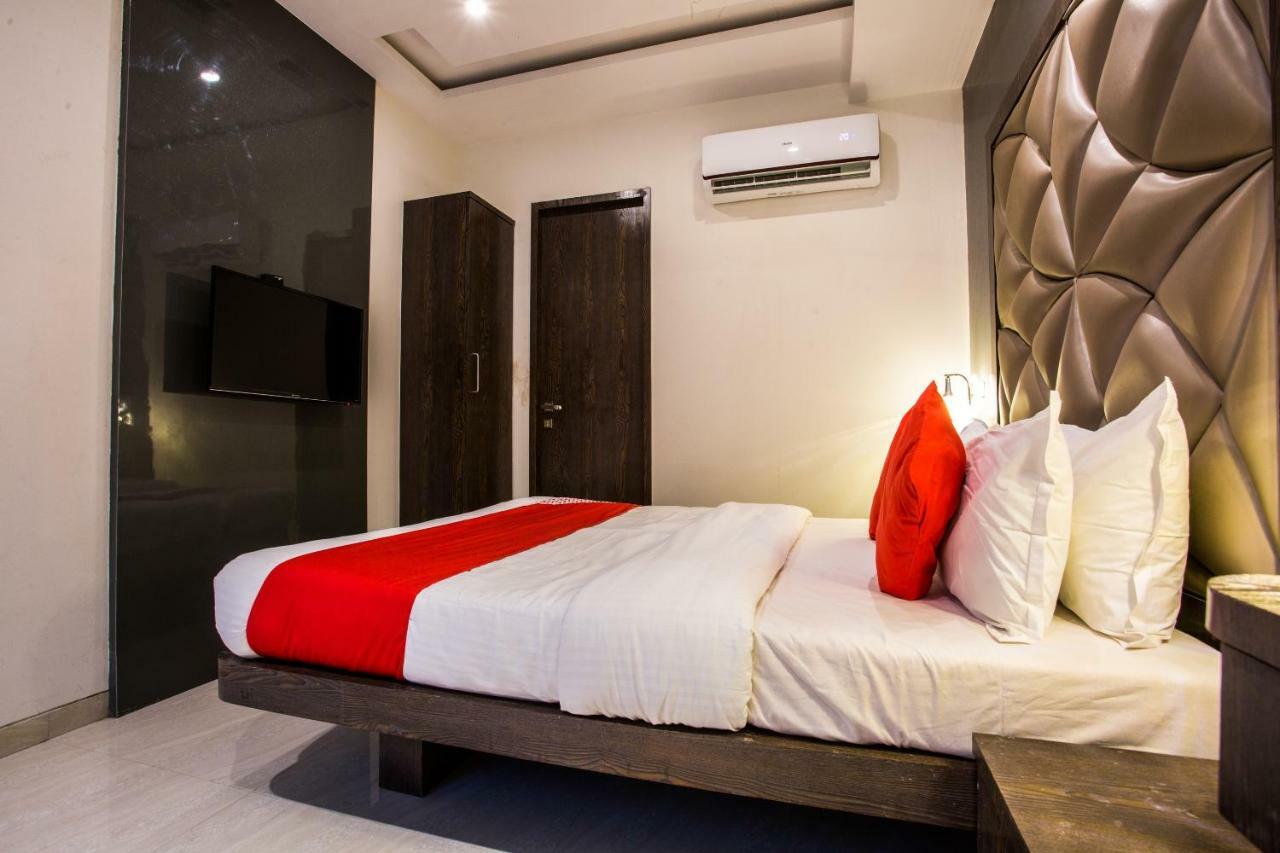 Oyo 37559 Hotel Al Haram Bombay Eksteriør billede
